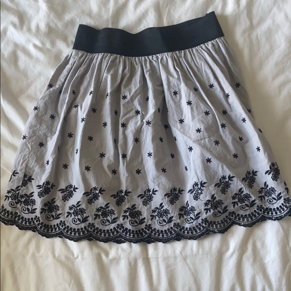 Embroidered gray/blue skirt - Picture 1 of 1